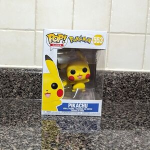 Funko POP Pokémon Waving Pikachu #553